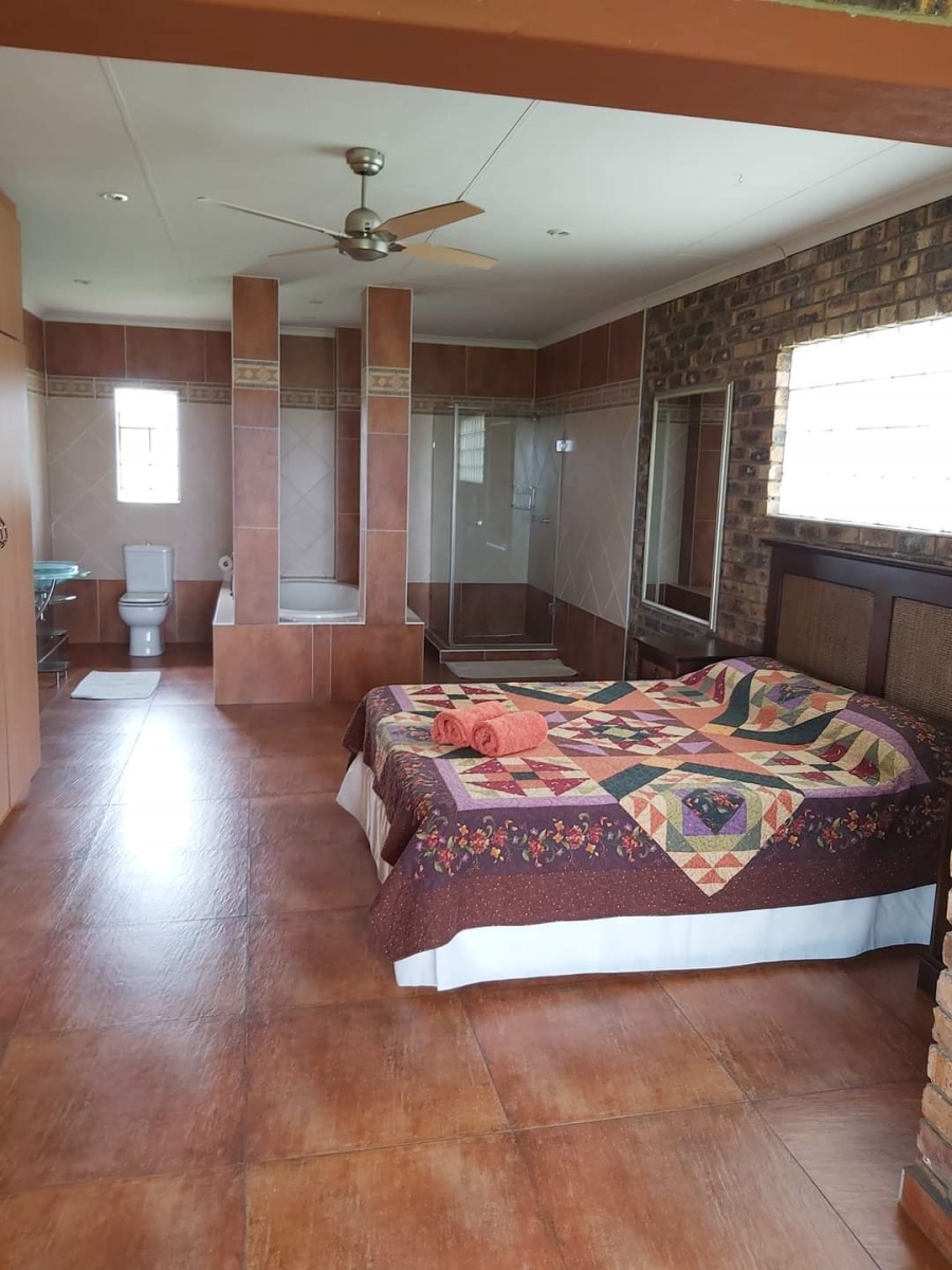 7 Bedroom Property for Sale in Oranjeville Free State